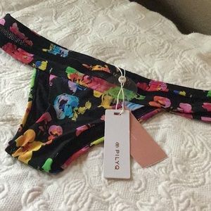 Pilyq bikini bottom, new size small.